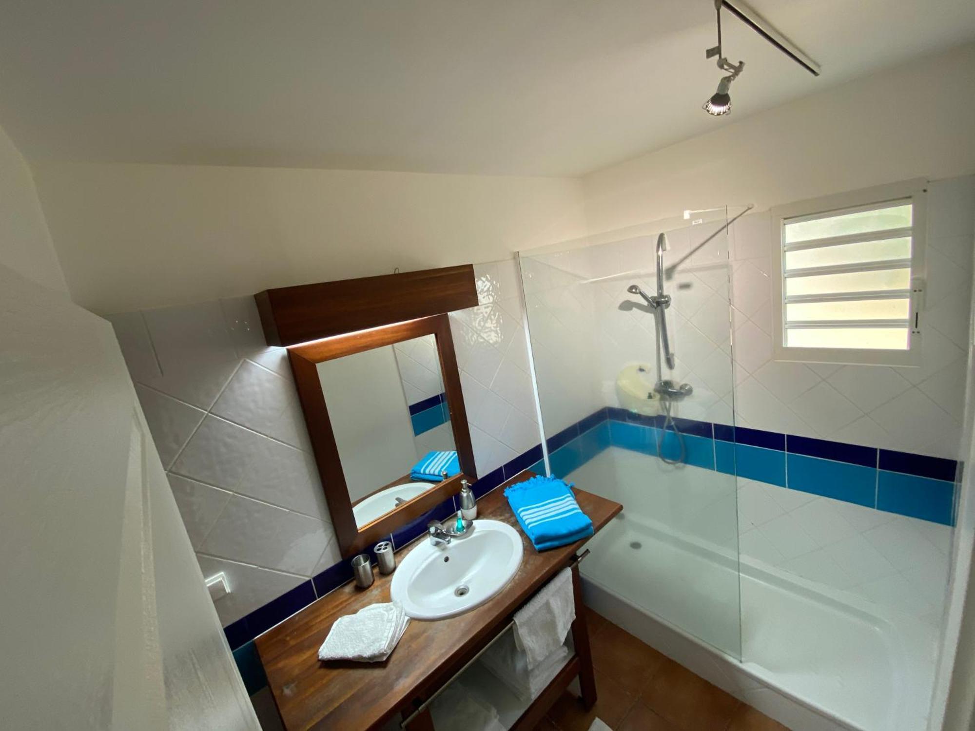 Marisol Les Pieds Dans L Eau Apartment Le Gosier  Ngoại thất bức ảnh
