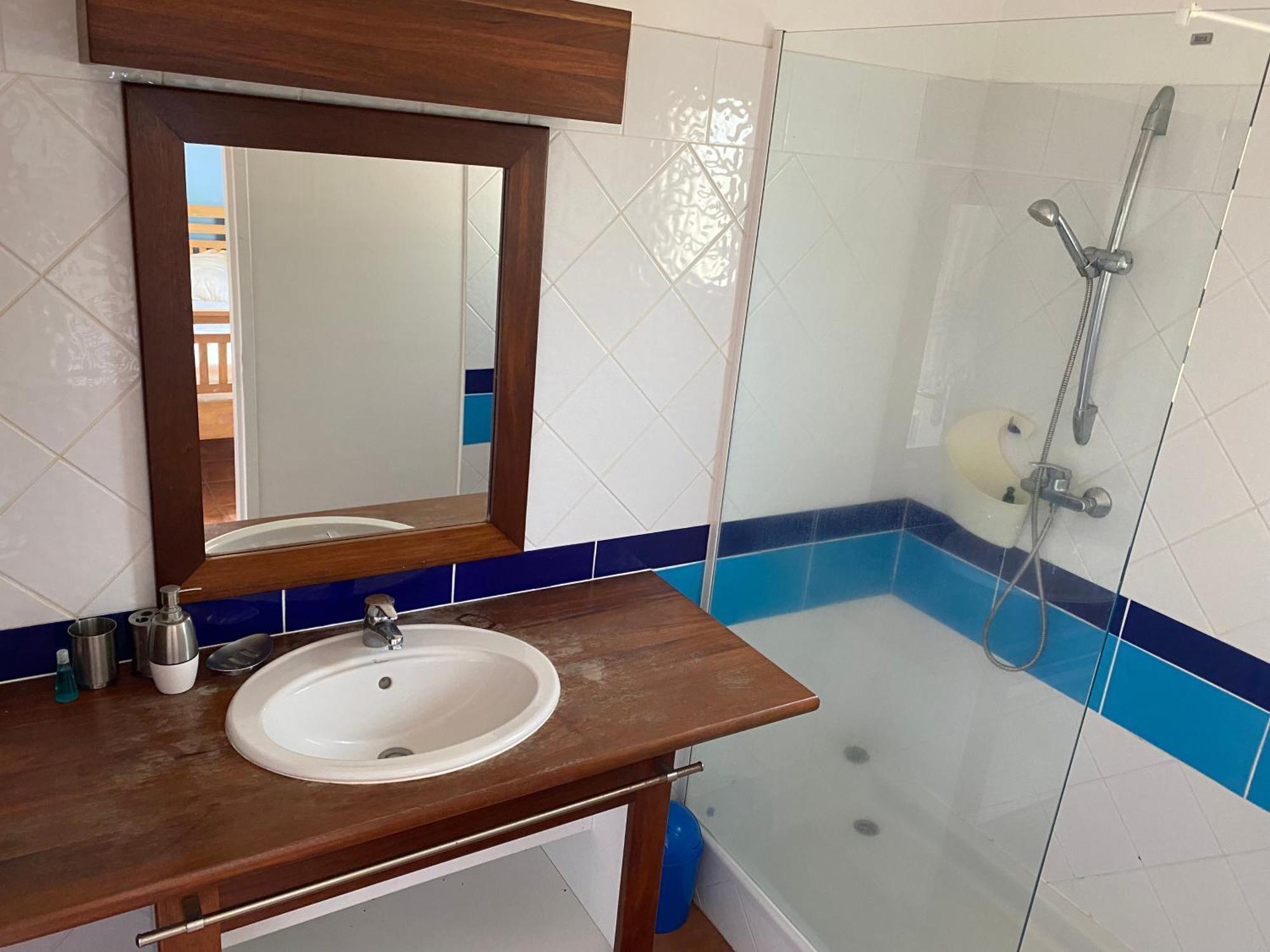 Marisol Les Pieds Dans L Eau Apartment Le Gosier  Ngoại thất bức ảnh