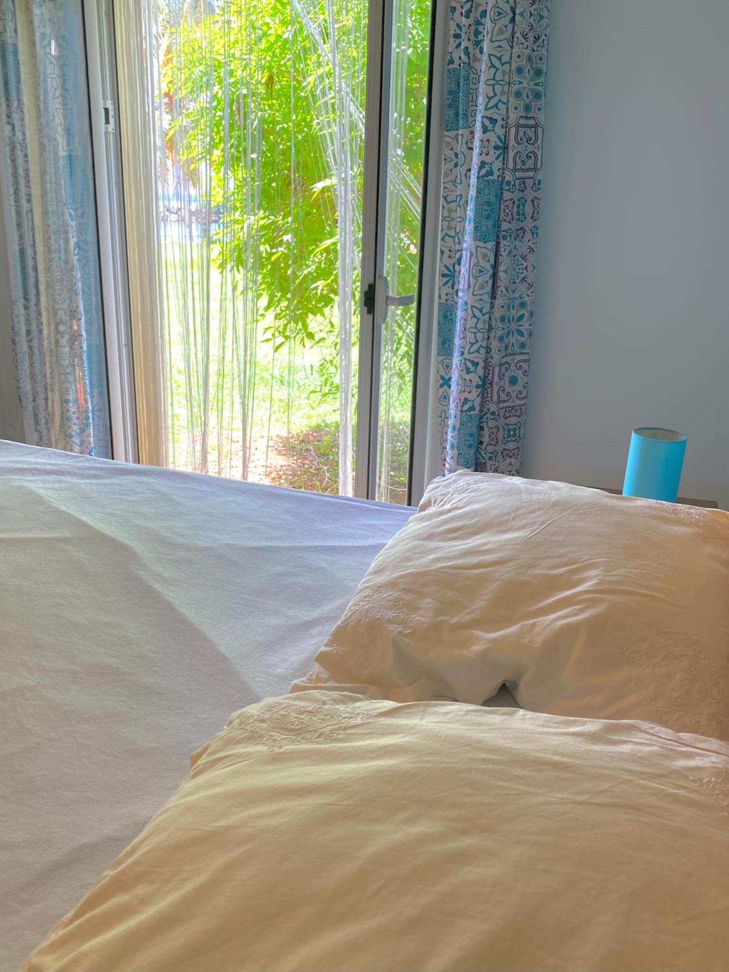 Marisol Les Pieds Dans L Eau Apartment Le Gosier  Ngoại thất bức ảnh
